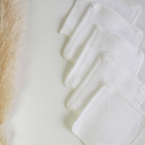 Lot de 5 lingettes démaquillantes très douces