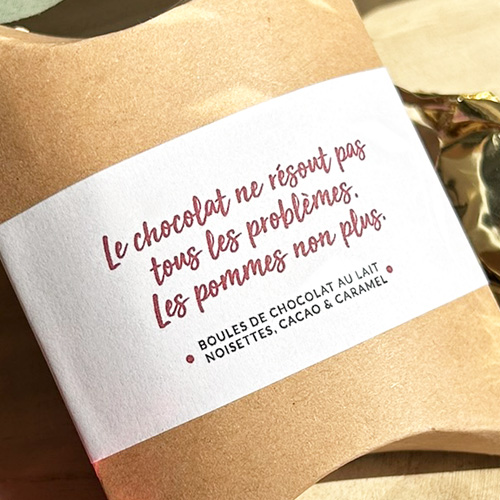 Le chocolat ne résout pas tous les problèmes. Les pommes non plus ! Boules chocolat noisette, cacao et caramel