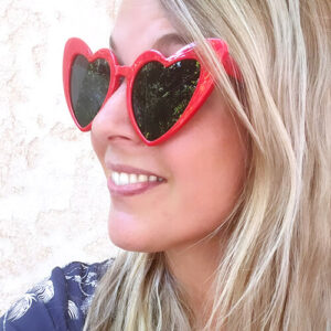 Lunettes coeur rouge